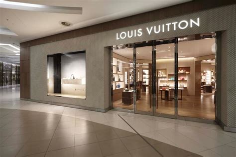 louis vuitton diamond walk sandton.